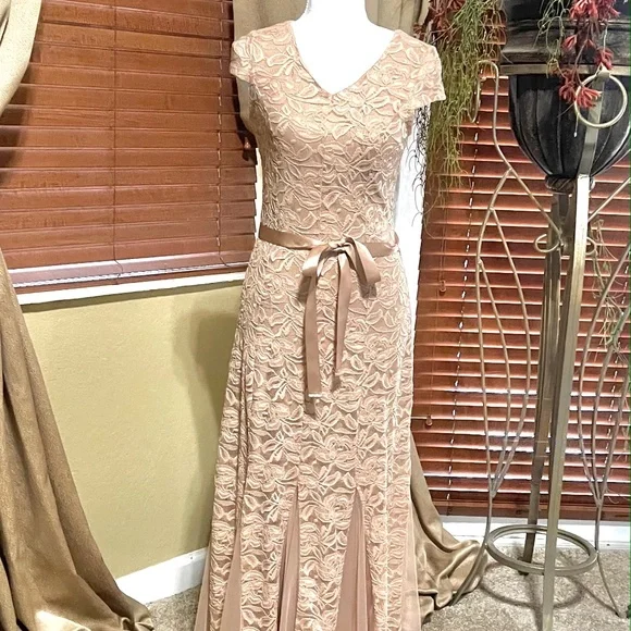 candalite dress champagne Candalite Petite Lace Maxi Dress Champagne With Gold Dots Dress Y2K Style